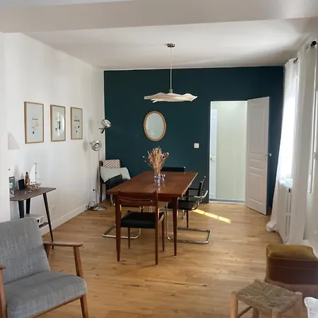 Maison - 5 Min A Pied Gare Et Port * La Rochelle (Charente-Maritime)